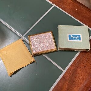 Fifth Avenue Vintage makeup compact